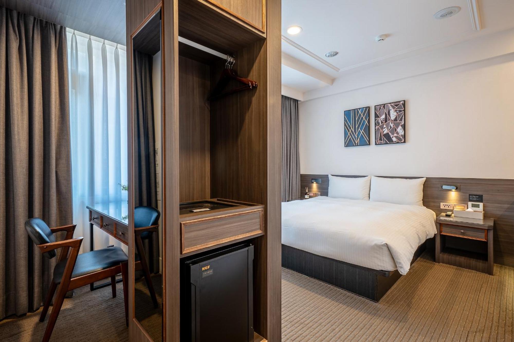 Dream Mansion Hotel Taichung Exterior photo
